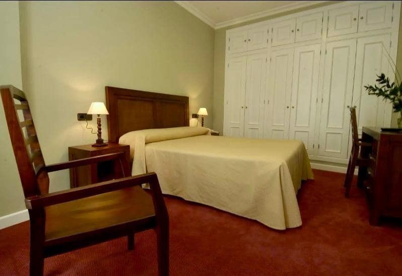 13 bedroom Hotel for sale in Montanchez - € 1,380,000 (Ref: 9004962)