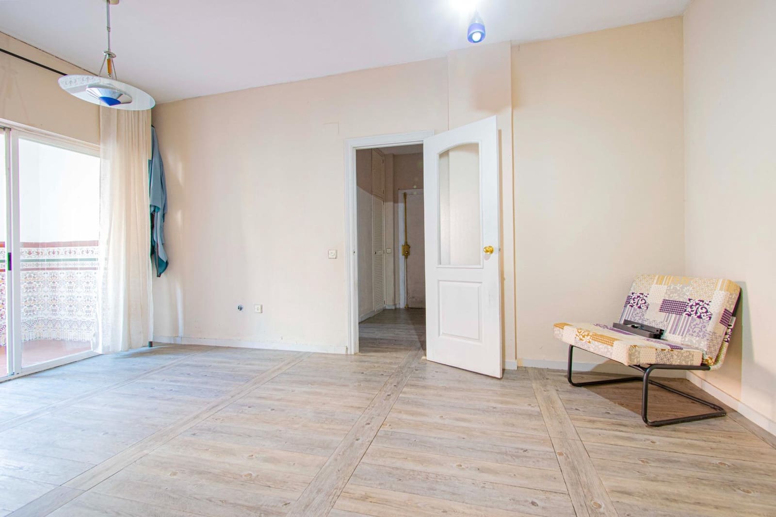 3 soveværelse Lejlighed til salg i Sevilla by med swimmingpool - € 300.000 (Ref: 9014208)