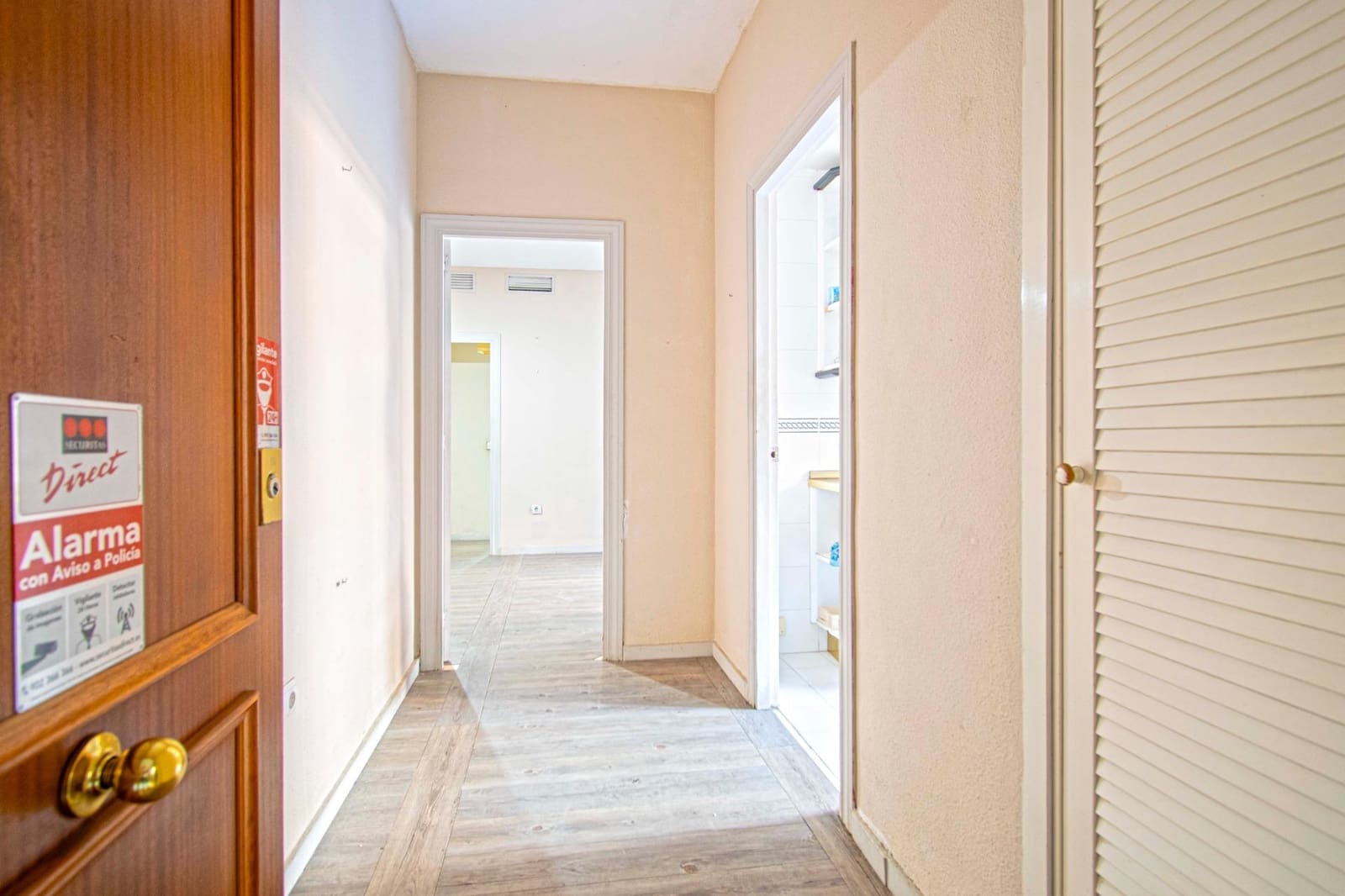 3 soveværelse Lejlighed til salg i Sevilla by med swimmingpool - € 300.000 (Ref: 9014208)