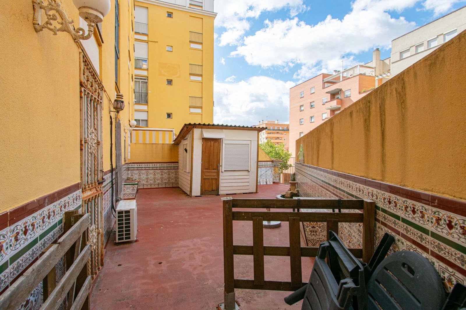 3 soveværelse Lejlighed til salg i Sevilla by med swimmingpool - € 300.000 (Ref: 9014208)