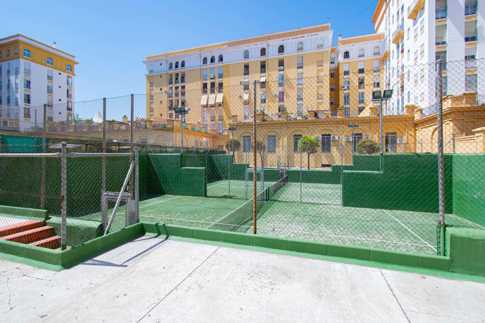 3 soveværelse Lejlighed til salg i Sevilla by med swimmingpool - € 300.000 (Ref: 9014208)