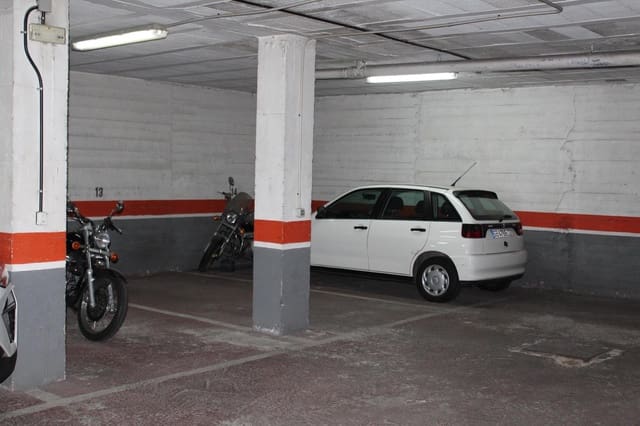 Garage for sale in Nervión, Seville city - € 33,000 (Ref: 9014210)