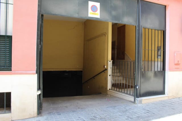 Garage for sale in Nervión, Seville city - € 33,000 (Ref: 9014210)
