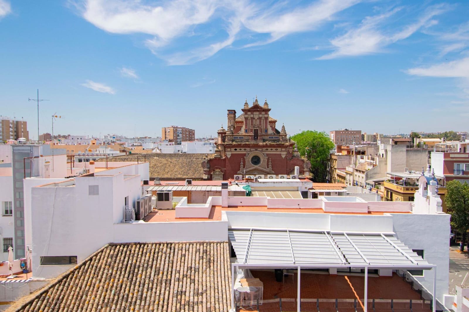 Piso de 4 habitaciones en Sevilla ciudad en venta - 540.000 € (Ref: 9023527)