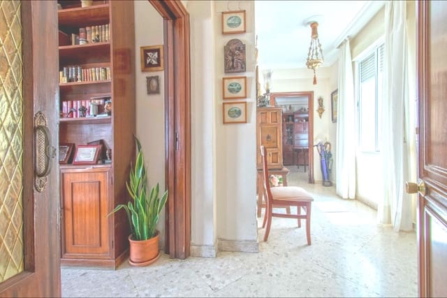4 soverom Leilighet til salgs i Sevilla by - € 540 000 (Ref: 9023527)