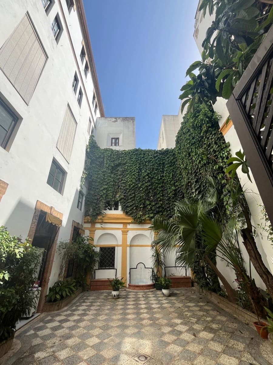 1 sovrum Lägenhet till salu i Sevilla stad - 295 000 € (Ref: 9029608)