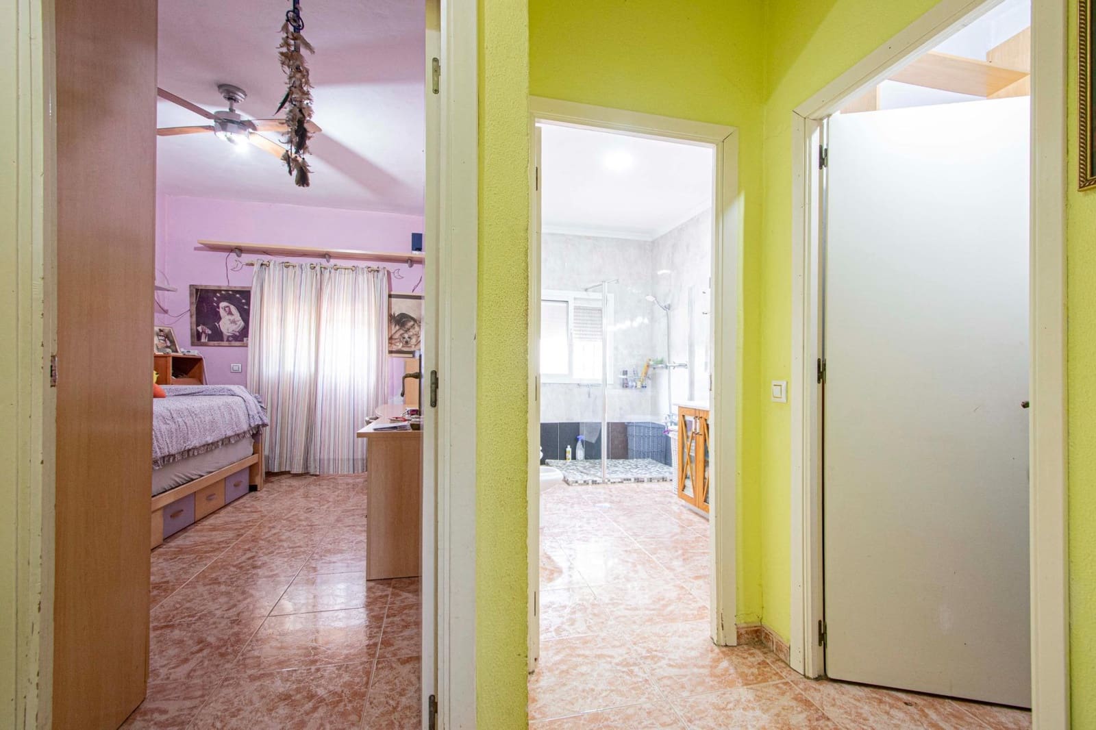 4 slaapkamer Villa te koop in Carmona met zwembad - € 240.000 (Ref: 9036671)