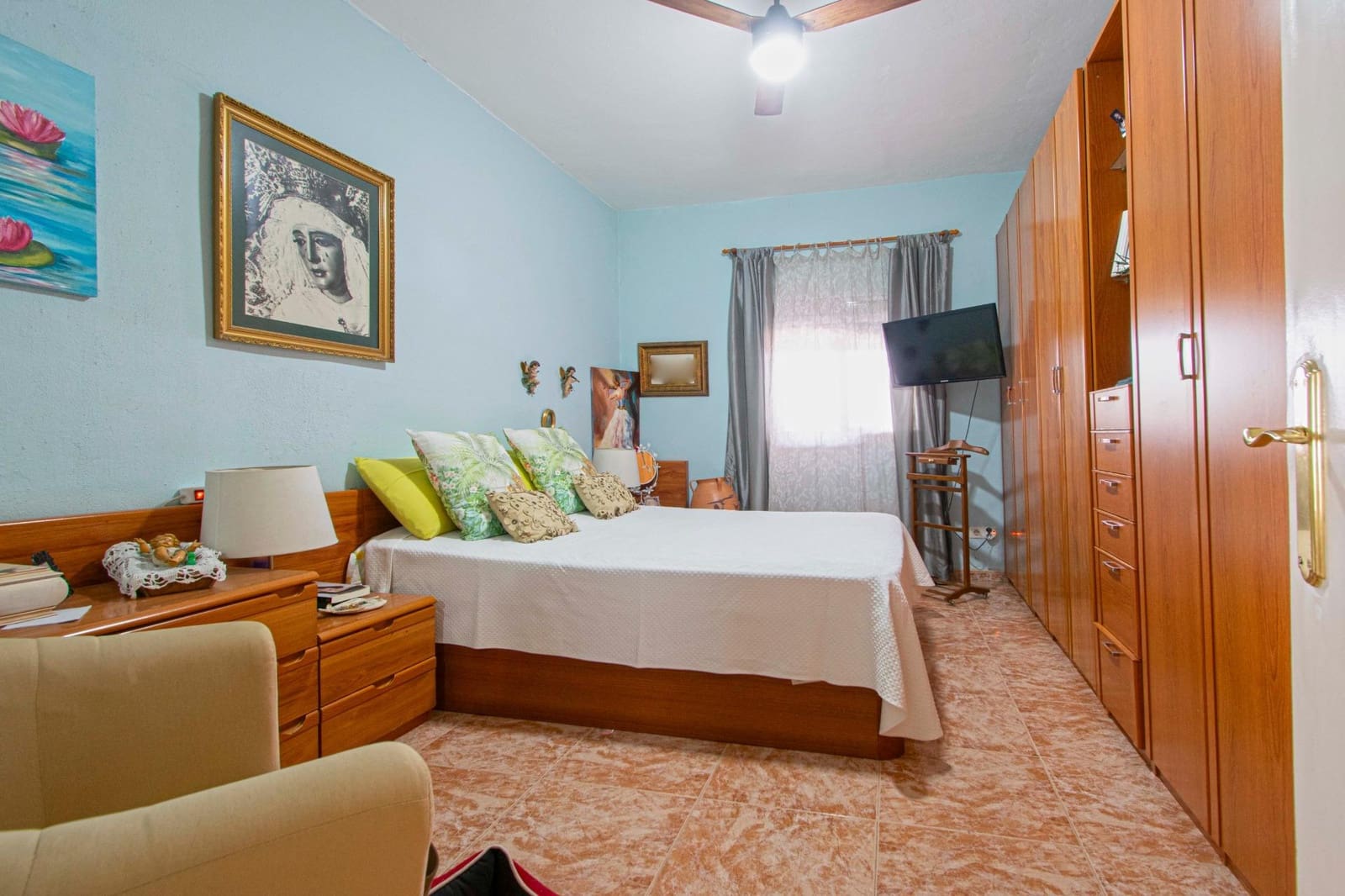 4 slaapkamer Villa te koop in Carmona met zwembad - € 240.000 (Ref: 9036671)