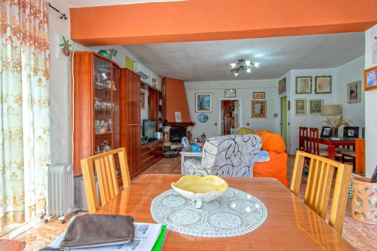 4 slaapkamer Villa te koop in Carmona met zwembad - € 240.000 (Ref: 9036671)