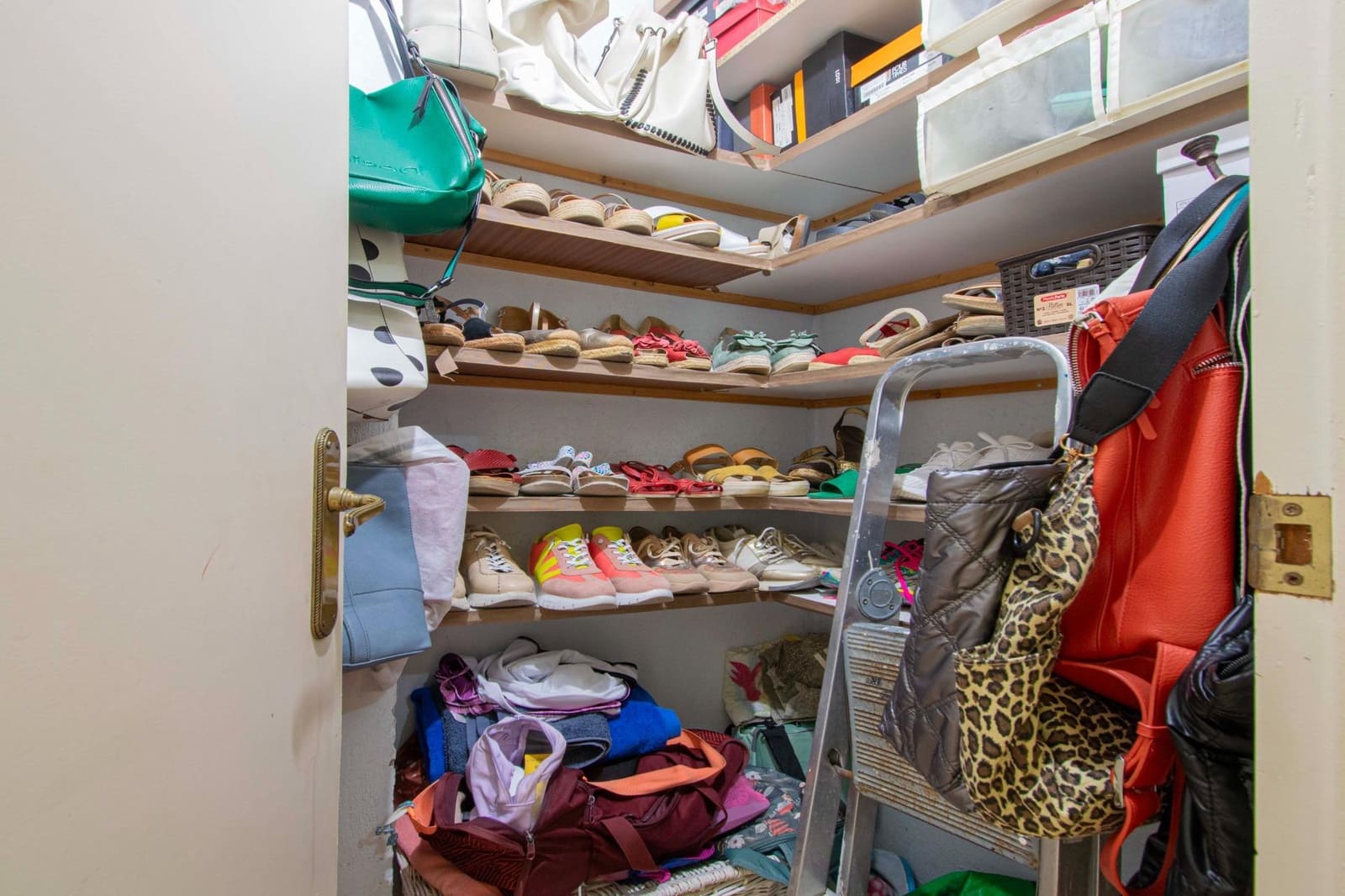 4 slaapkamer Villa te koop in Carmona met zwembad - € 240.000 (Ref: 9036671)