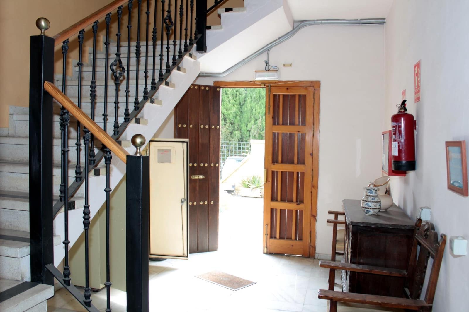 Business for sale in Mairena del Aljarafe - € 545,000 (Ref: 9042313)