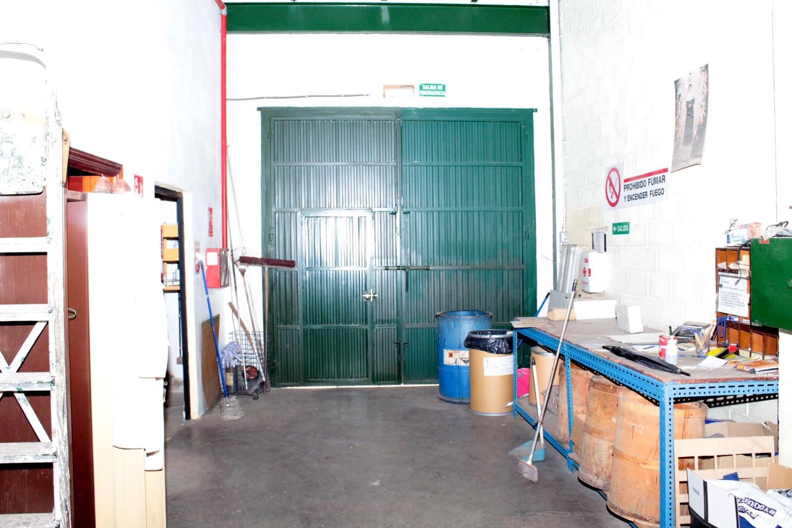 Business for sale in Mairena del Aljarafe - € 545,000 (Ref: 9042313)