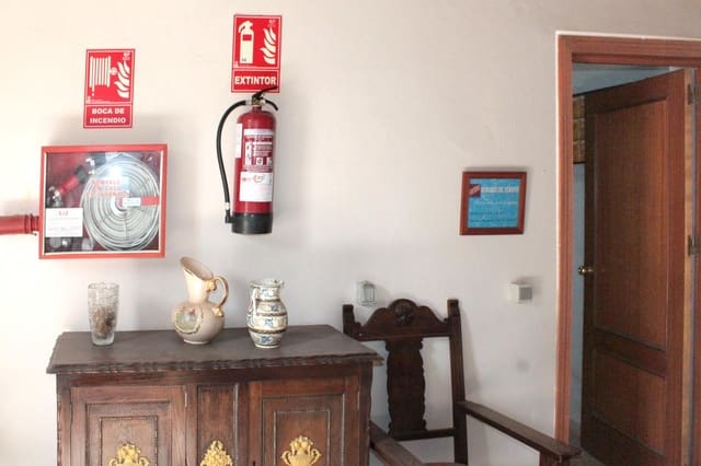 Business for sale in Mairena del Aljarafe - € 545,000 (Ref: 9042313)