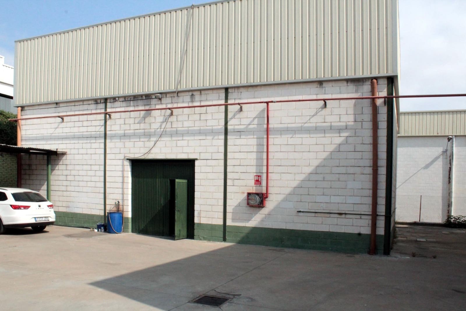 Business for sale in Mairena del Aljarafe - € 545,000 (Ref: 9042313)