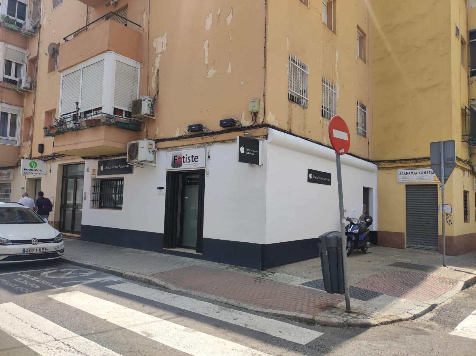 Erhverv til salg i Sevilla by - € 240.000 (Ref: 9048871)