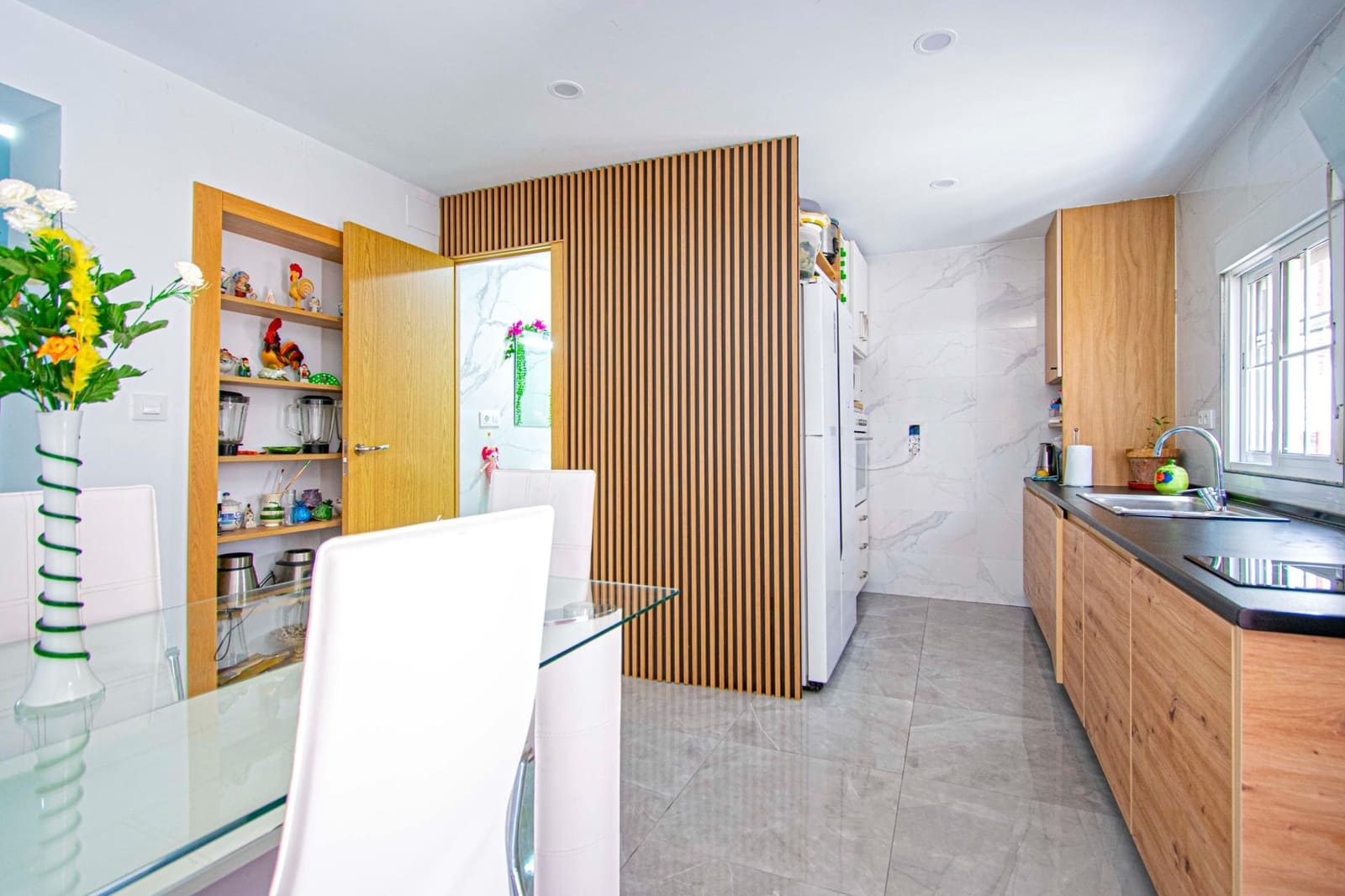 2 soveværelse Lejlighed til salg i Sevilla by - € 110.000 (Ref: 9057670)