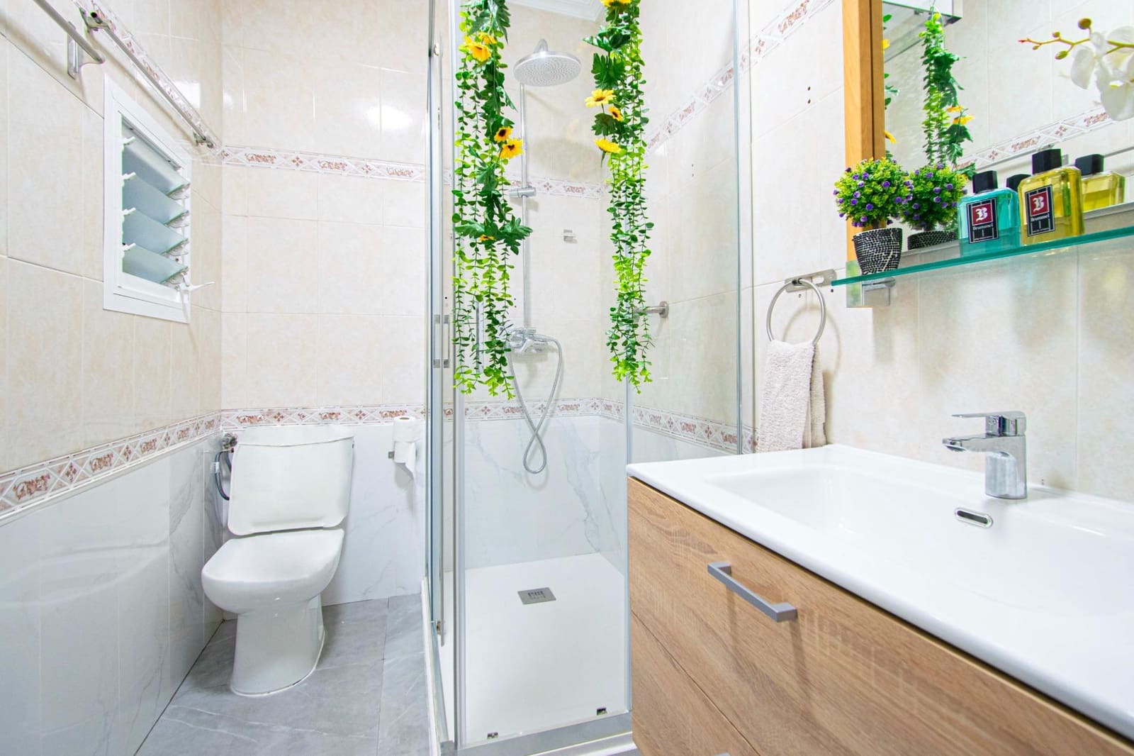 2 soveværelse Lejlighed til salg i Sevilla by - € 110.000 (Ref: 9057670)