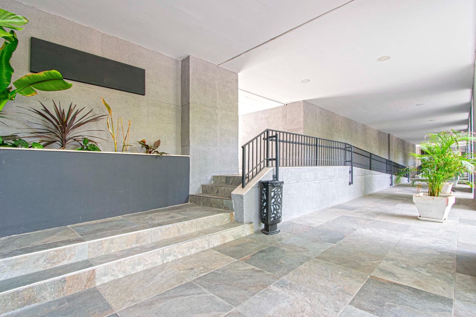 3 soveværelse Lejlighed til salg i Sevilla by med swimmingpool garage - € 223.500 (Ref: 9065267)