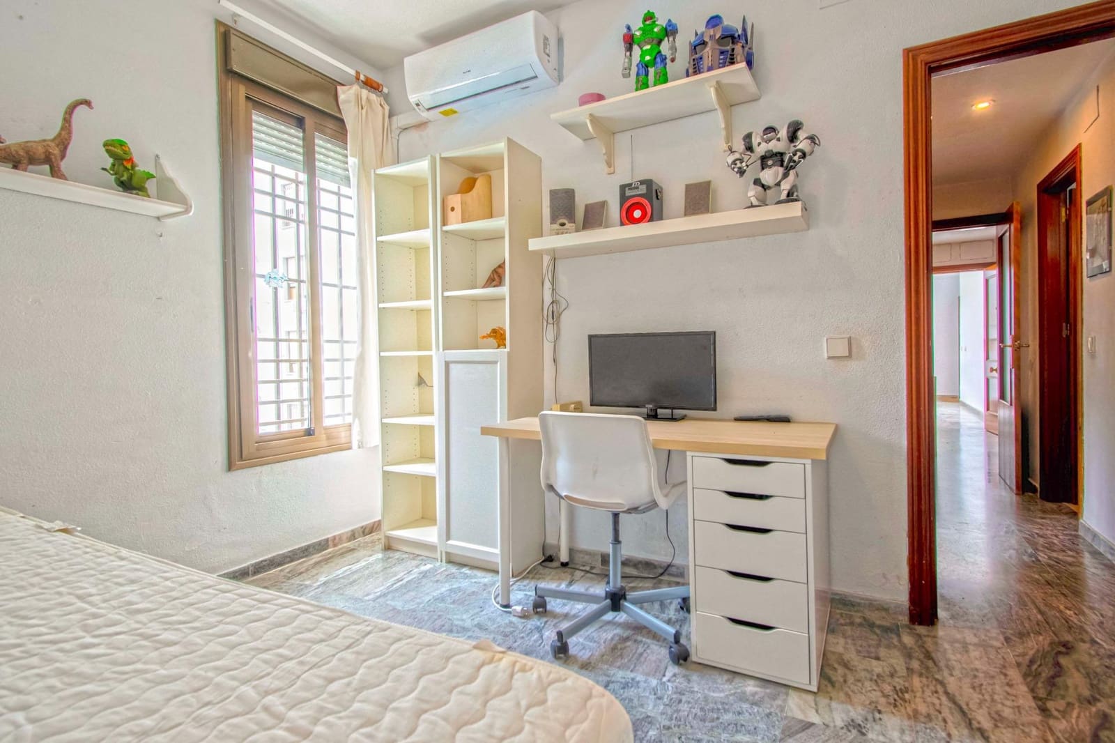 3 soveværelse Lejlighed til salg i Sevilla by med swimmingpool garage - € 223.500 (Ref: 9065267)