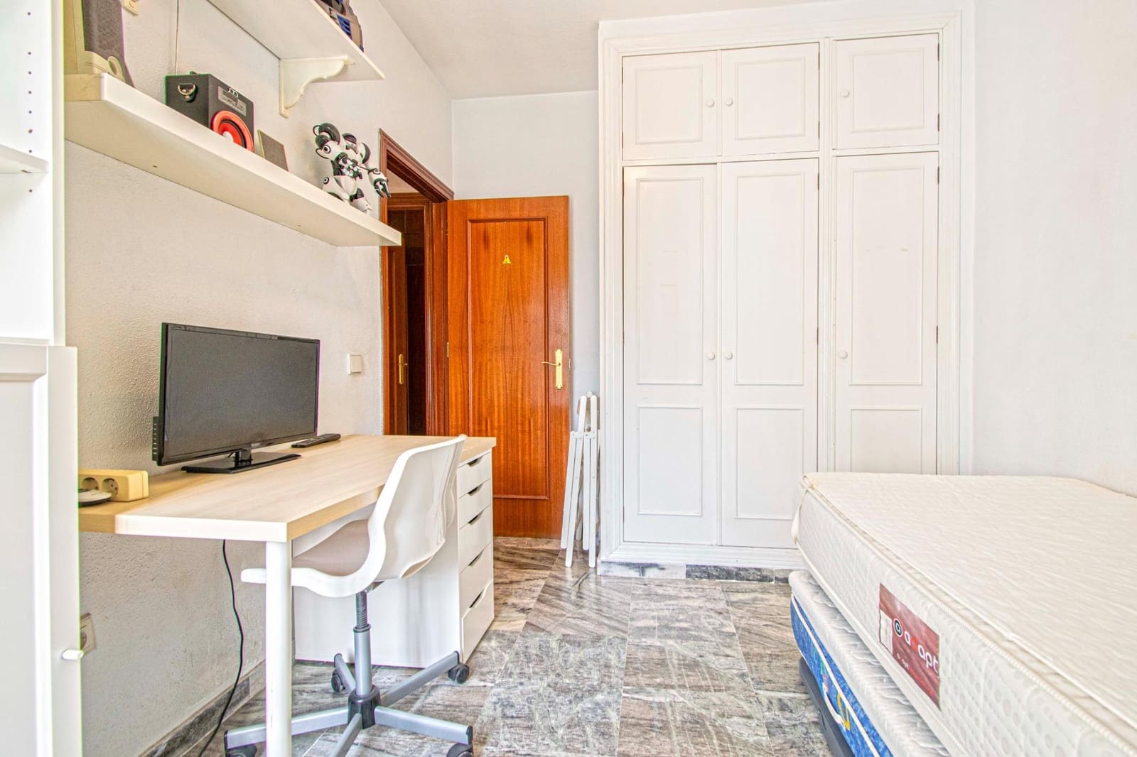 3 soveværelse Lejlighed til salg i Sevilla by med swimmingpool garage - € 223.500 (Ref: 9065267)