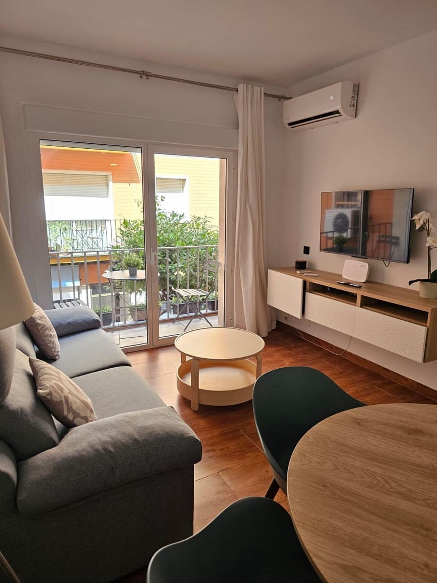 1 soveværelse Lejlighed til leje i Sevilla by - € 1.100 (Ref: 9068852)