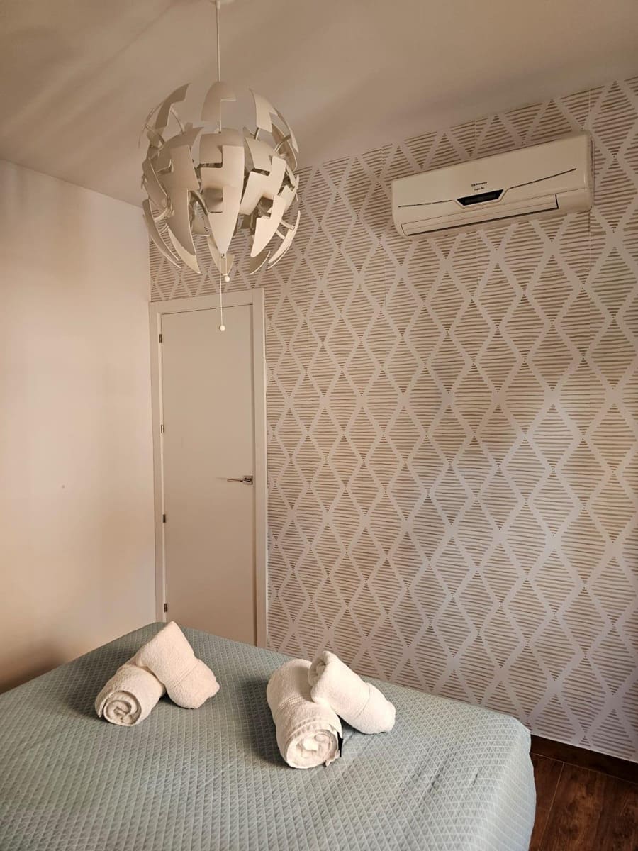 1 soveværelse Lejlighed til leje i Sevilla by - € 1.100 (Ref: 9068852)