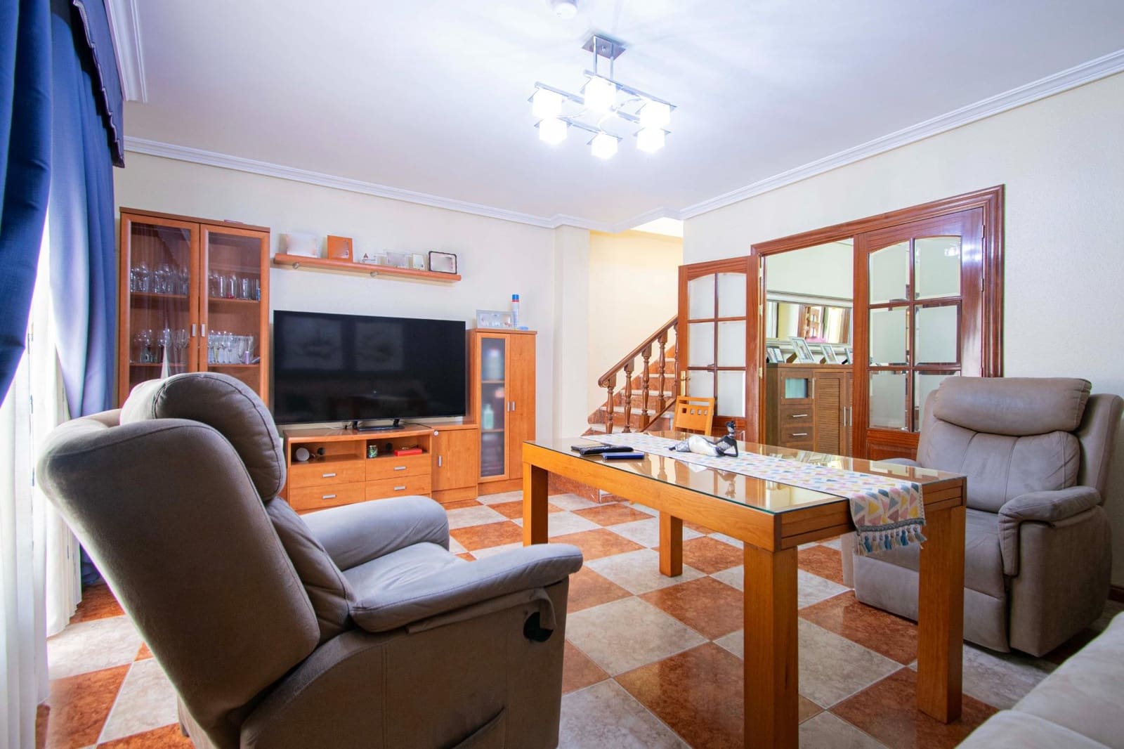 3 slaapkamer Huis te koop in Sevilla stad met garage - € 220.000 (Ref: 9078017)