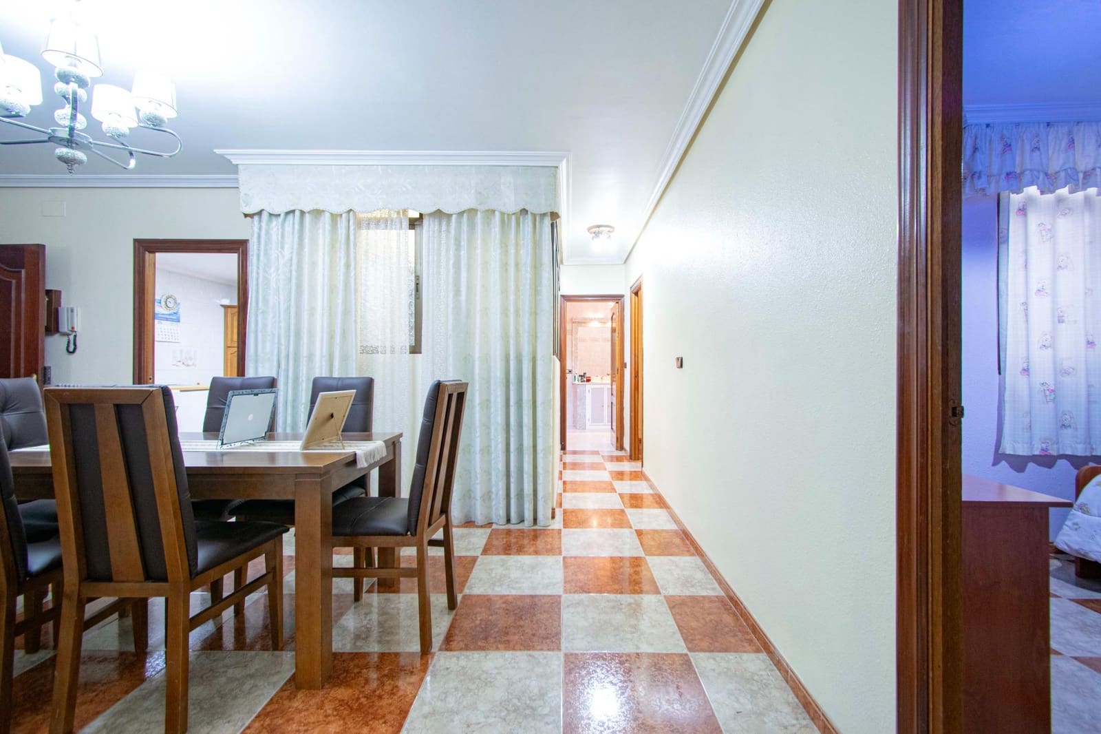 3 slaapkamer Huis te koop in Sevilla stad met garage - € 220.000 (Ref: 9078017)