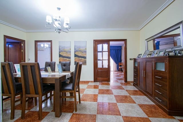 3 camera da letto Casa in vendita in Siviglia città con garage - 220.000 € (Rif: 9078017)