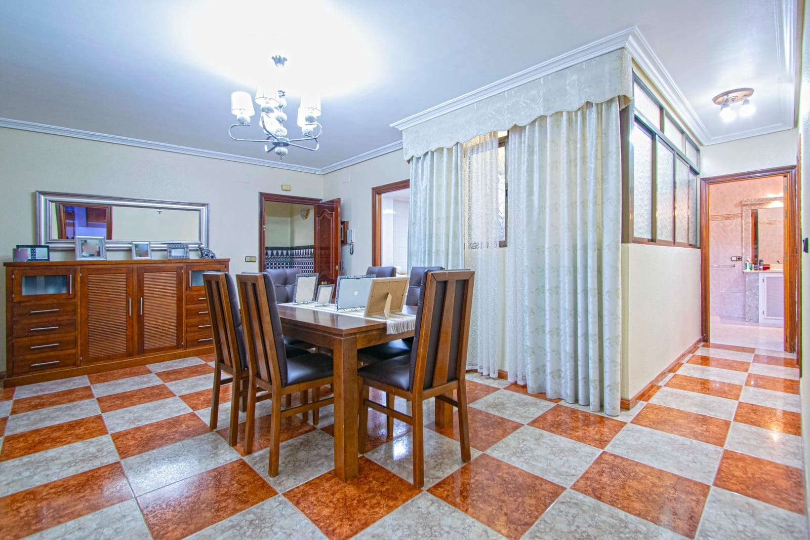 3 slaapkamer Huis te koop in Sevilla stad met garage - € 220.000 (Ref: 9078017)