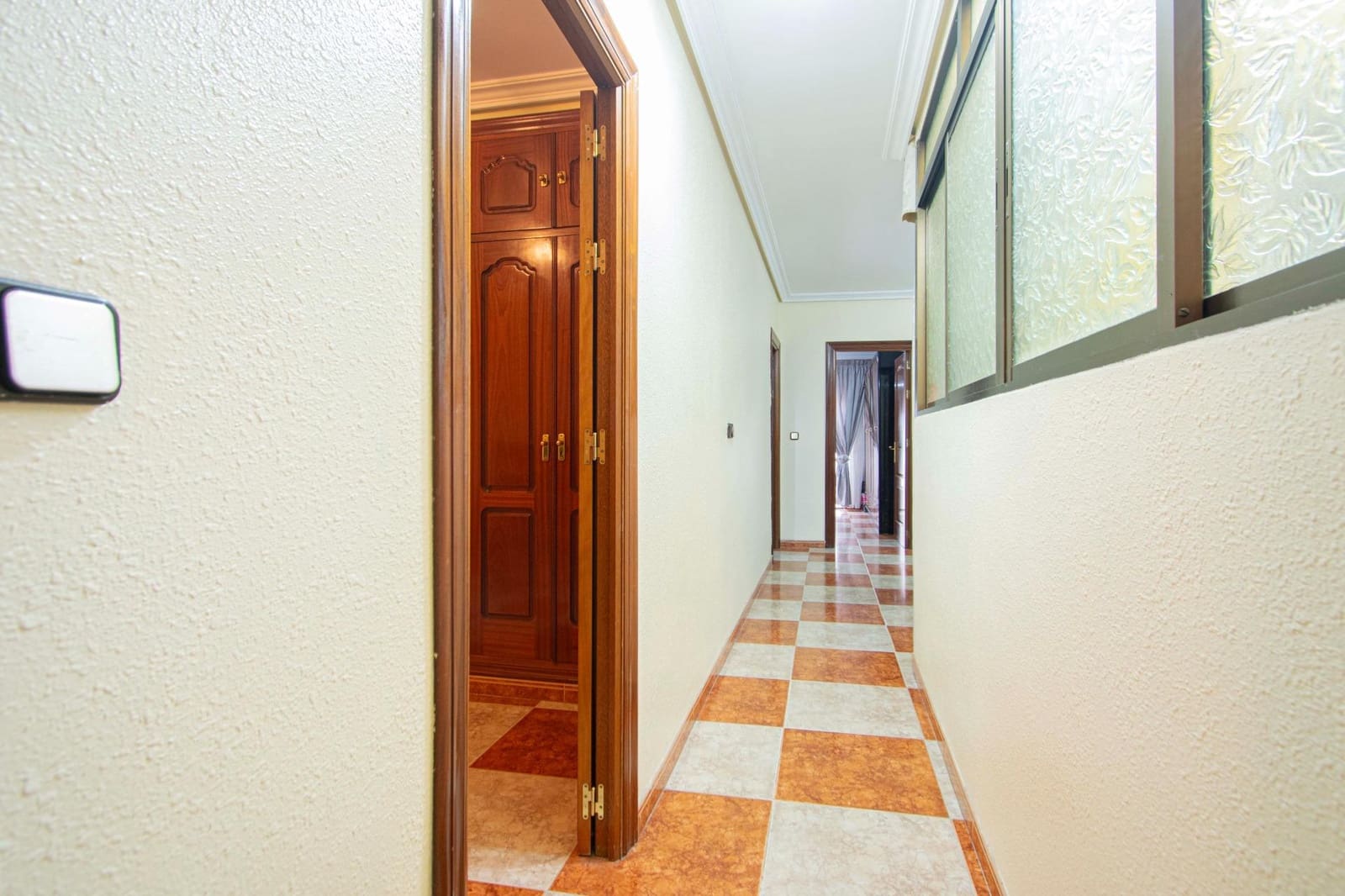 3 slaapkamer Huis te koop in Sevilla stad met garage - € 220.000 (Ref: 9078017)