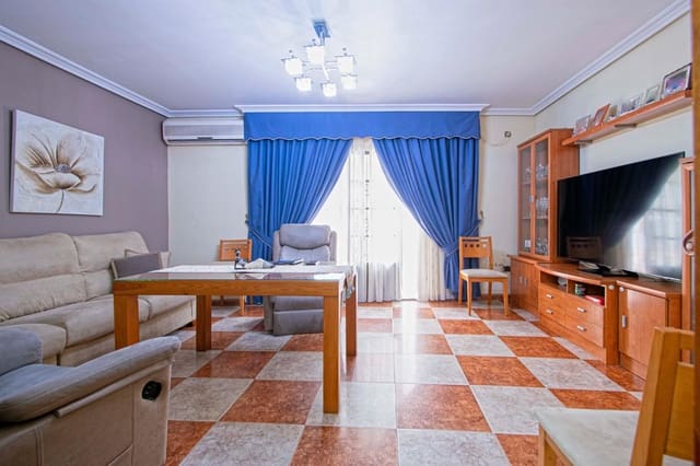 3 camera da letto Casa in vendita in Siviglia città con garage - 220.000 € (Rif: 9078017)