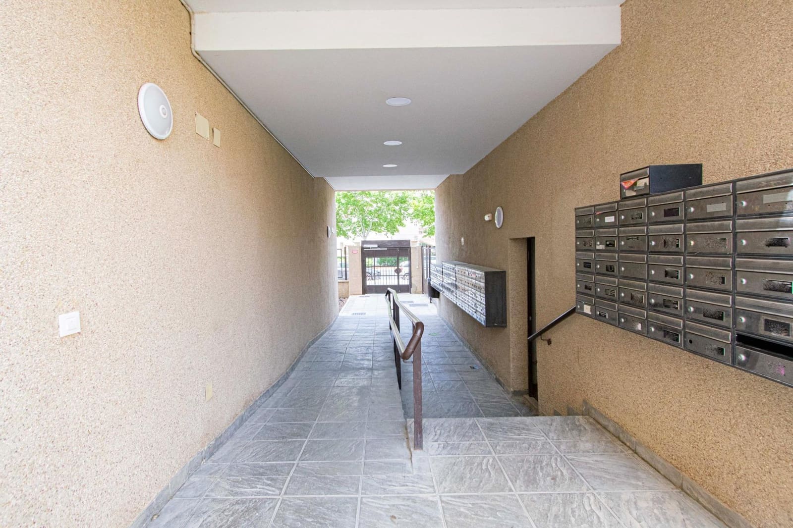 3 soveværelse Lejlighed til salg i Sevilla by med garage - € 219.990 (Ref: 9081527)