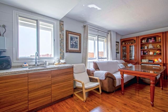 3 soverom Leilighet til salgs i Sevilla by med garasje - € 219 990 (Ref: 9081527)