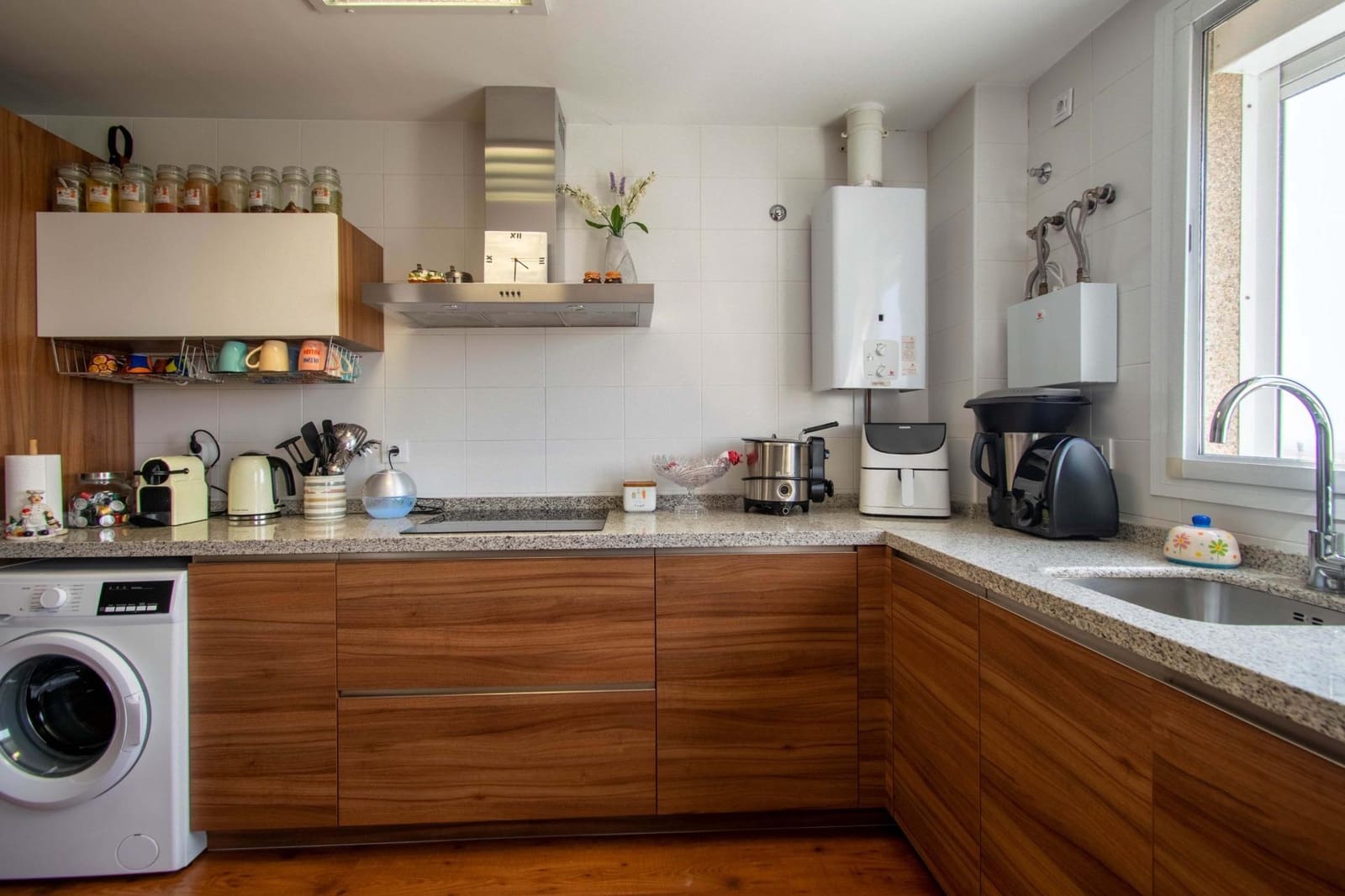 3 soveværelse Lejlighed til salg i Sevilla by med garage - € 219.990 (Ref: 9081527)