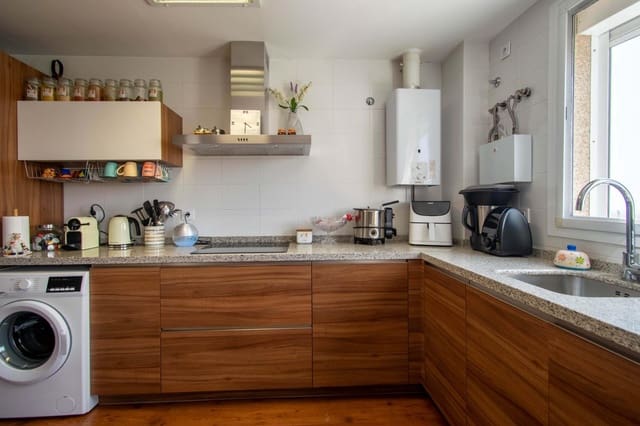 3 soverom Leilighet til salgs i Sevilla by med garasje - € 219 990 (Ref: 9081527)