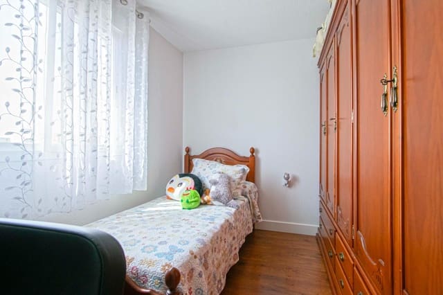 3 soverom Leilighet til salgs i Sevilla by med garasje - € 219 990 (Ref: 9081527)