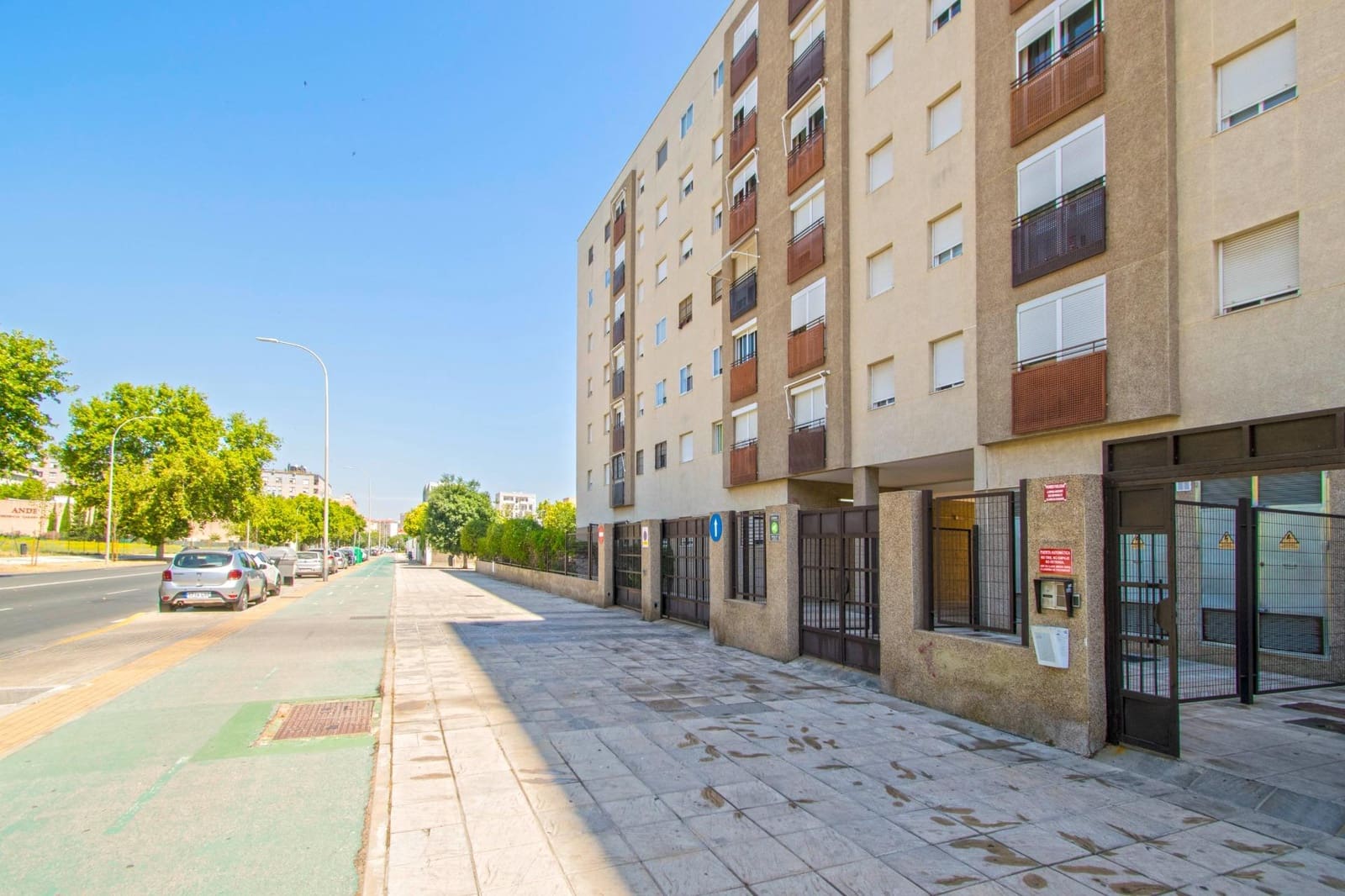 3 soveværelse Lejlighed til salg i Sevilla by med garage - € 219.990 (Ref: 9081527)