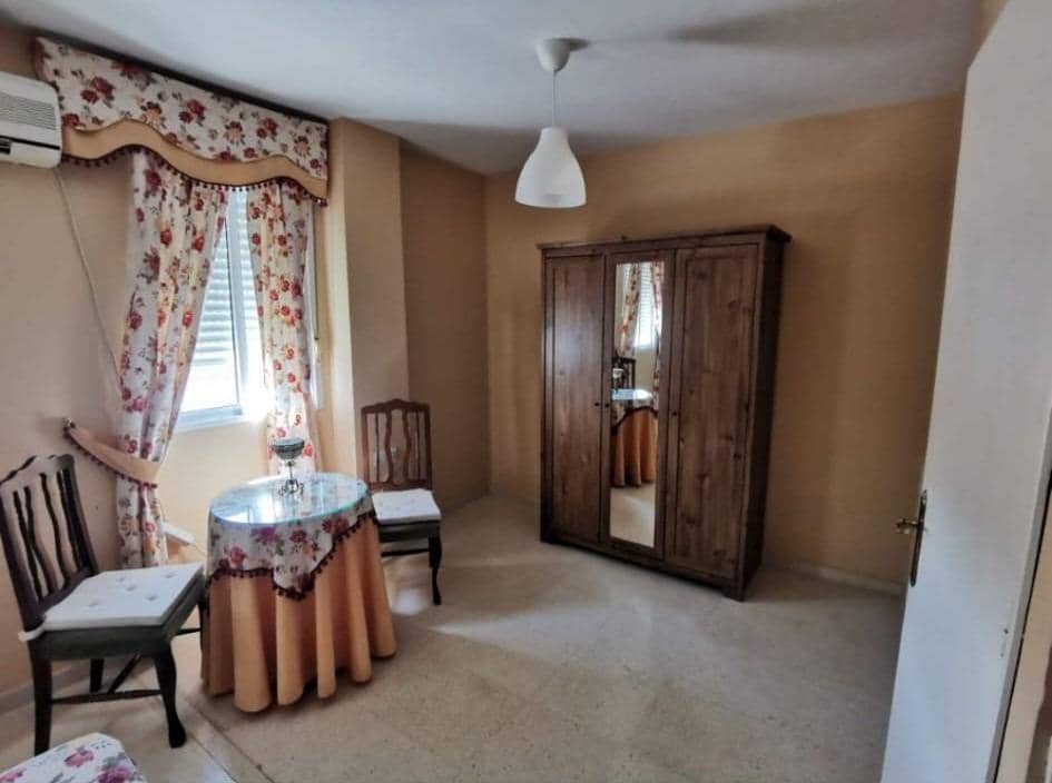 2 soveværelse Semi-Rækkehus til salg i El Pedroso - € 82.000 (Ref: 9081528)