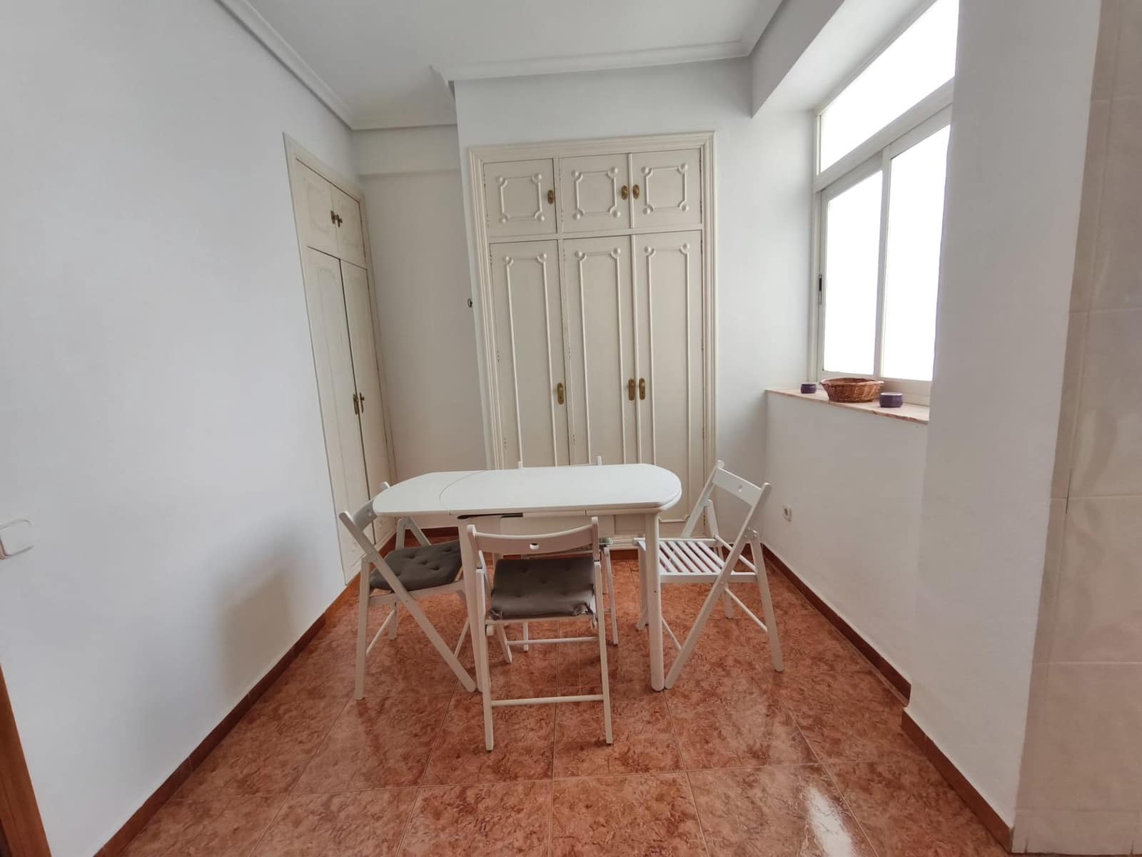 3 soverom Leilighet til leie i Sevilla by - € 1 800 (Ref: 9085341)
