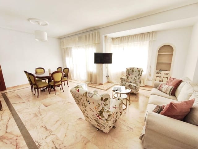 3 soverom Leilighet til leie i Sevilla by - € 1 800 (Ref: 9085341)