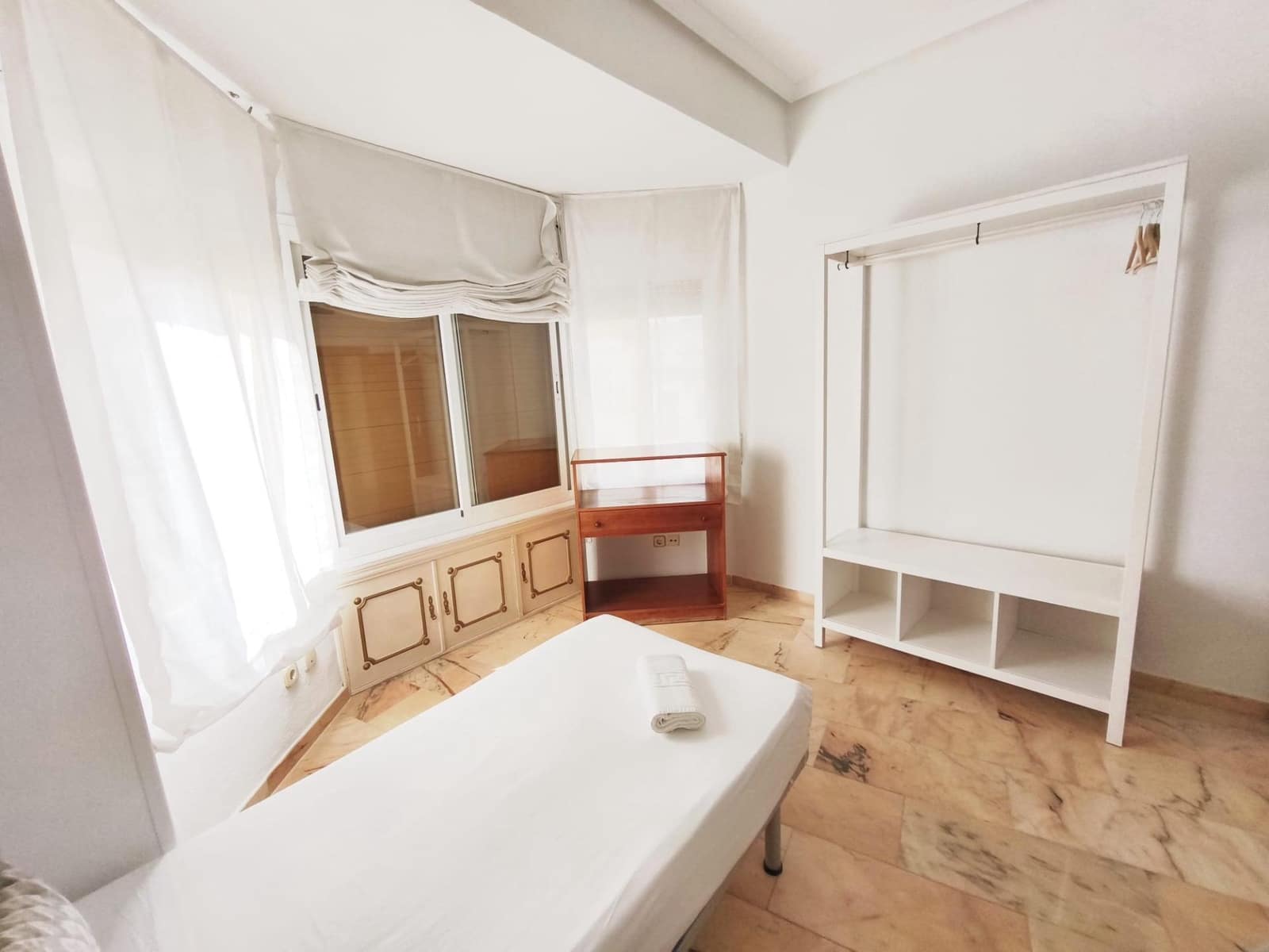 3 soverom Leilighet til leie i Sevilla by - € 1 800 (Ref: 9085341)