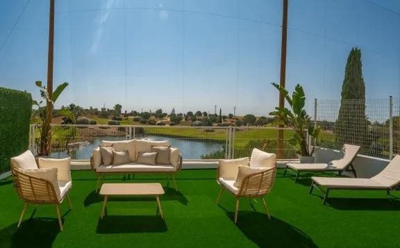 3 sypialnia Dom szeregowy na sprzedaż w Las Pajanosas, Guillena z basenem - 232 000 € (Ref: 9085342)