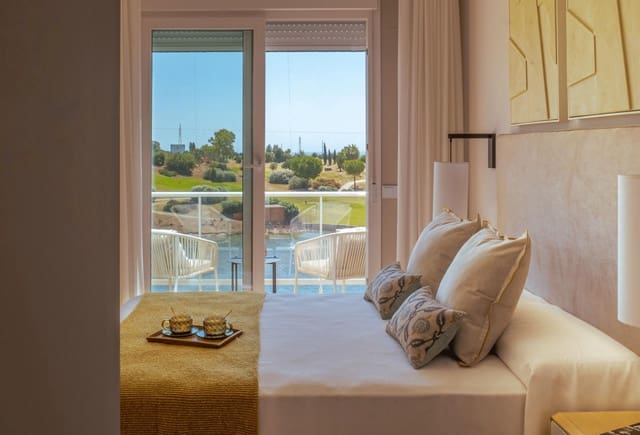 3 sypialnia Dom szeregowy na sprzedaż w Las Pajanosas, Guillena z basenem - 232 000 € (Ref: 9085342)