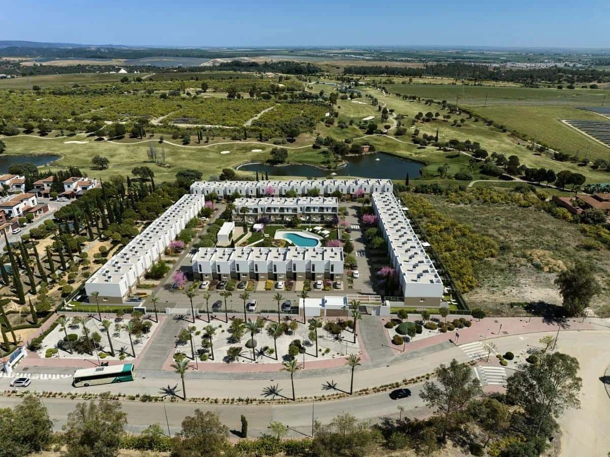 3 soveværelse Rækkehus til salg i Las Pajanosas med swimmingpool - € 232.000 (Ref: 9085342)