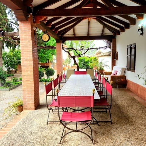 4 soveværelse Villa til salg i Ecija med swimmingpool - € 780.000 (Ref: 9089850)