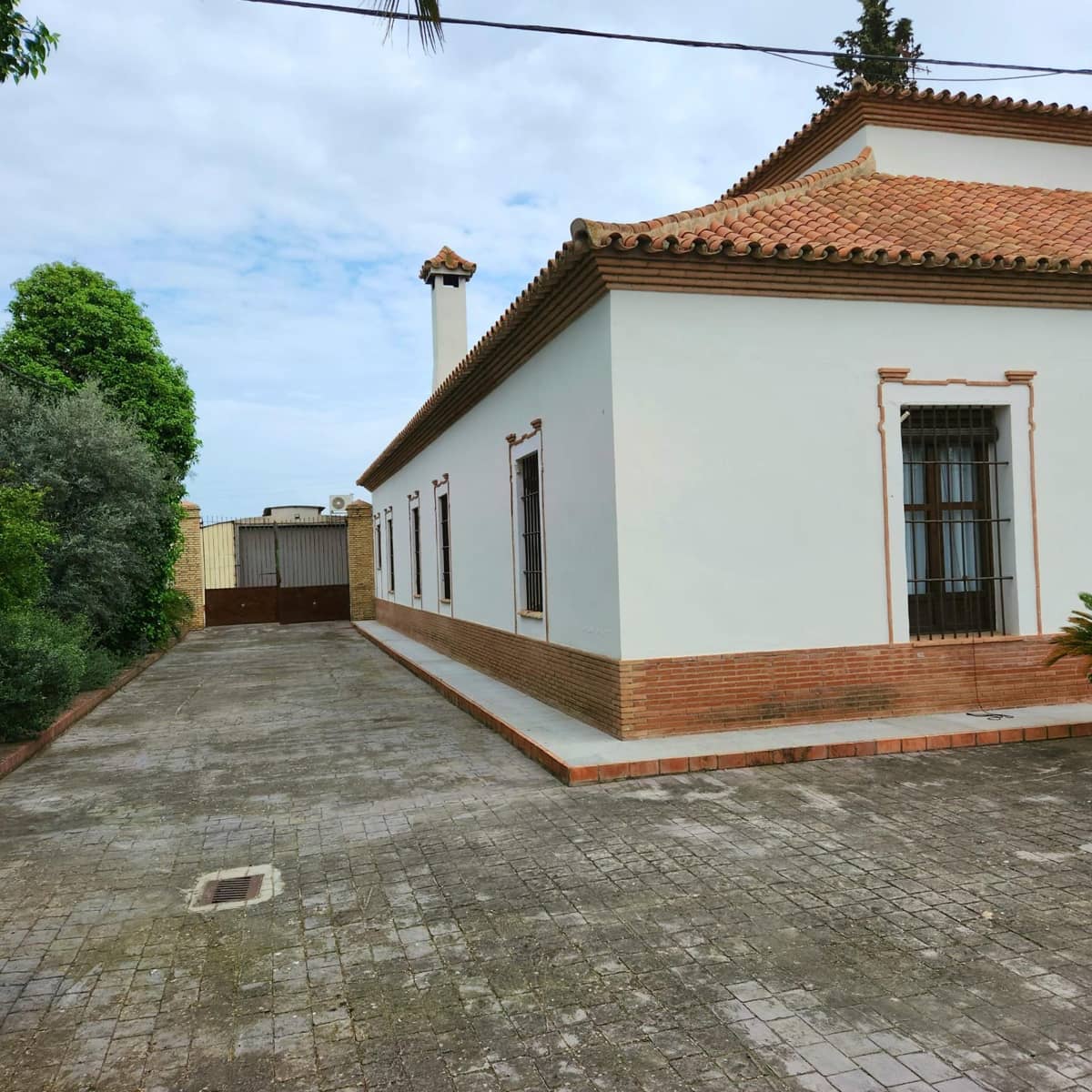 4 sypialnia Willa na sprzedaż w Ecija z basenem - 780 000 € (Ref: 9089850)