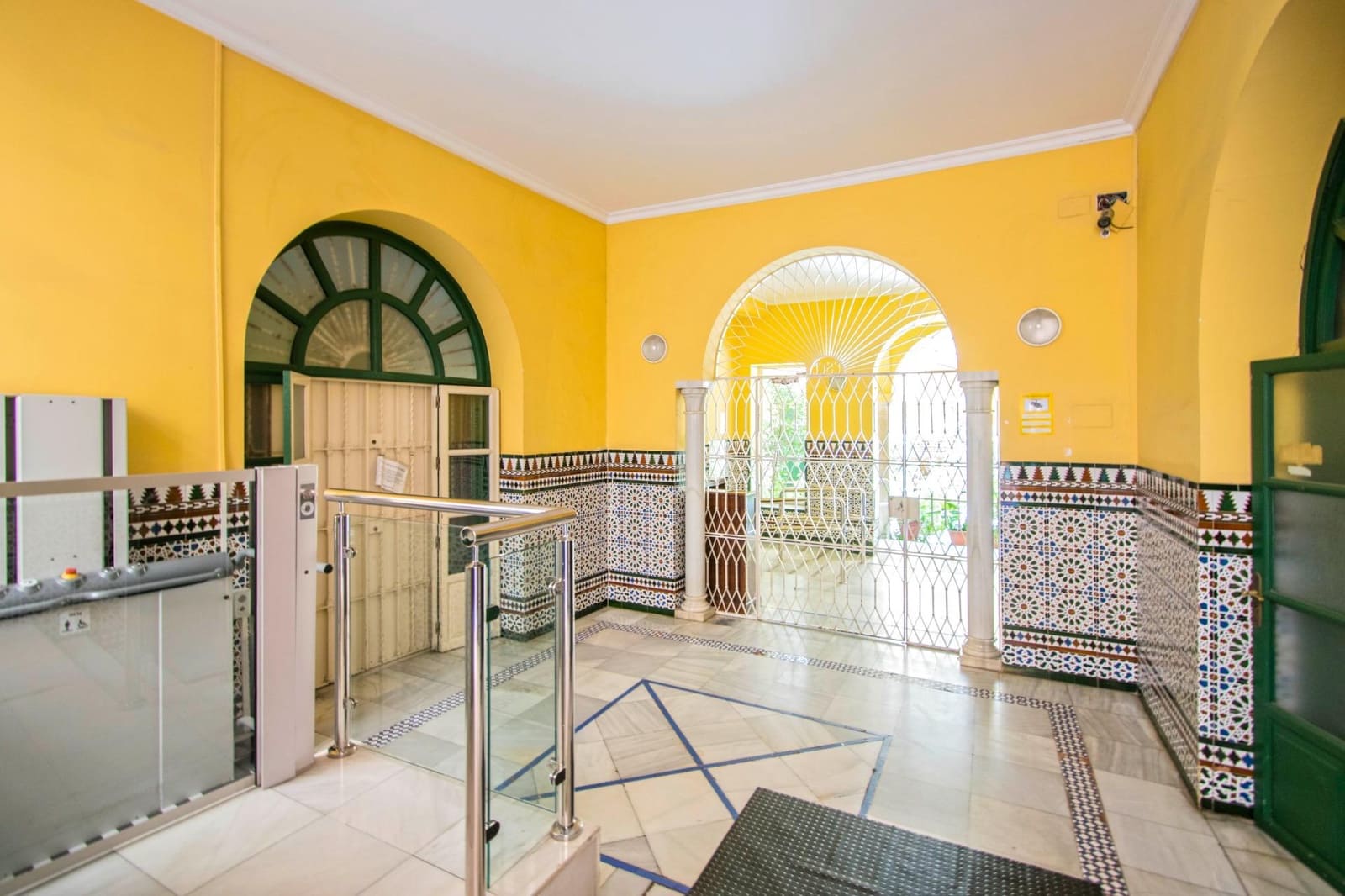 3 makuuhuone Asunto myytävänä paikassa Sevilla kaupunki - 525 000 € (Ref: 9089851)