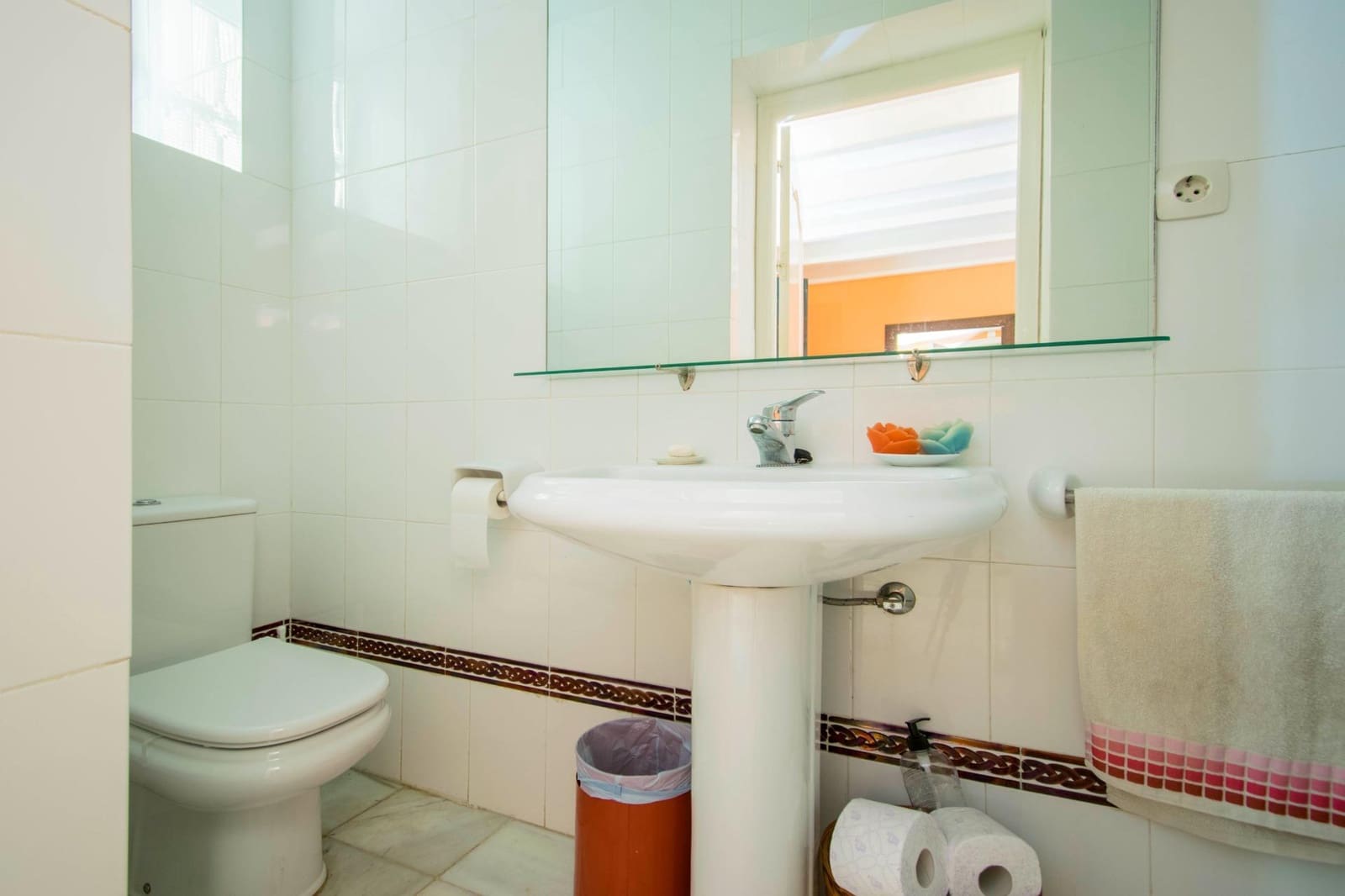 3 makuuhuone Asunto myytävänä paikassa Sevilla kaupunki - 525 000 € (Ref: 9089851)