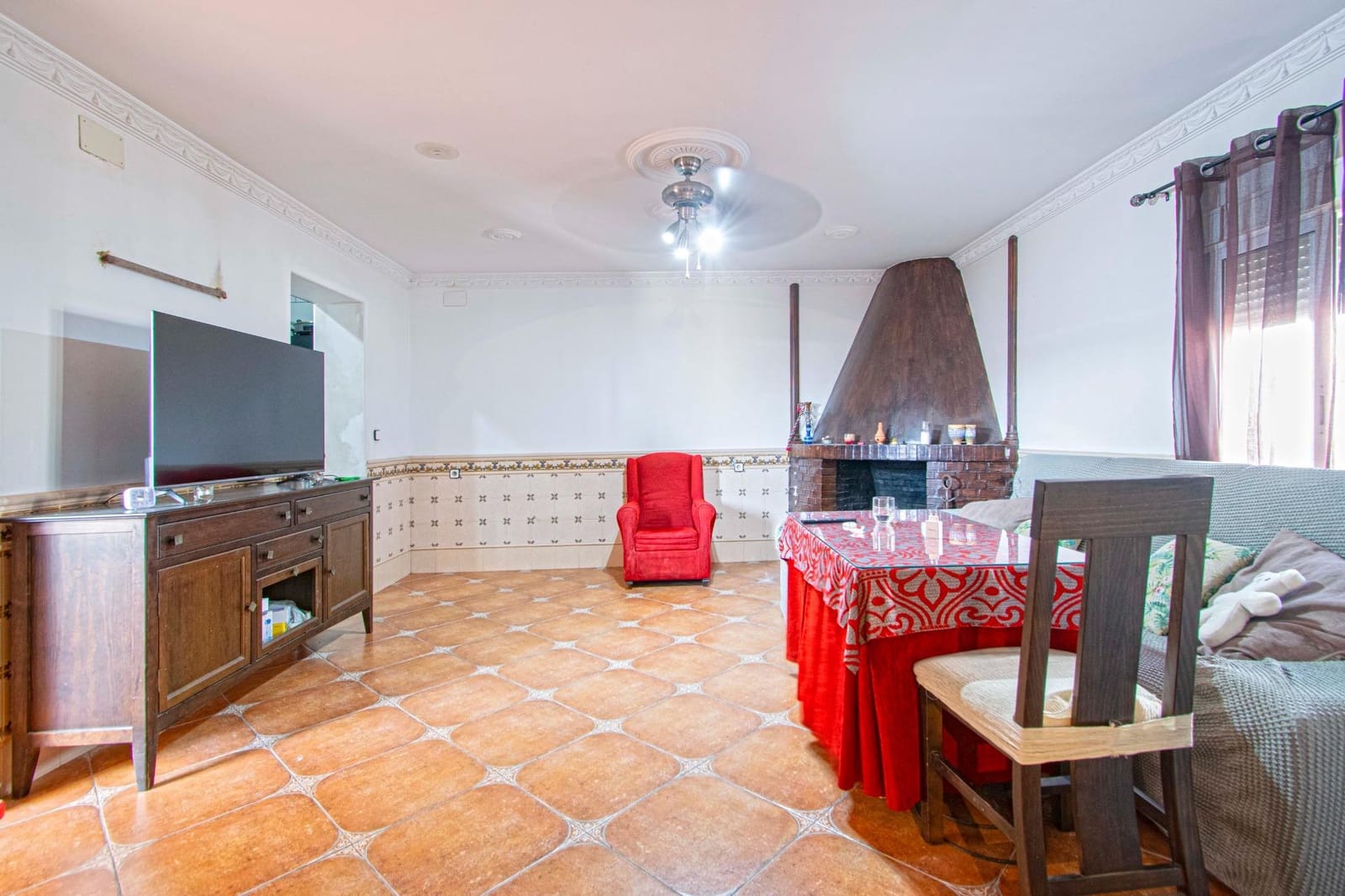 4 soveværelse Semi-Rækkehus til salg i Los Palacios y Villafranca - € 187.000 (Ref: 9095318)